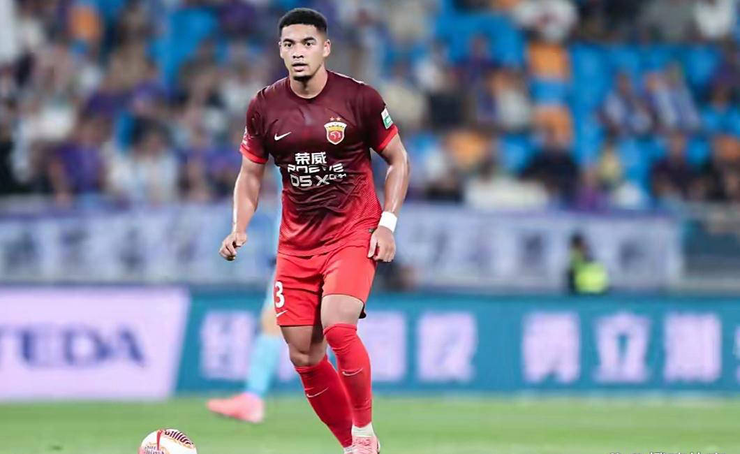 开元体育官网今晨体能课后；上海海港回应争议备战欧超杯；媒体盛赞；纪律约束更严格的简单介绍